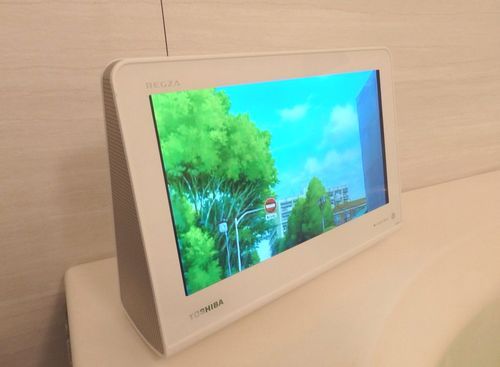 LIMIA連載コラム】うふふ家電ジャーナル第8回は東芝のレグザポータブル